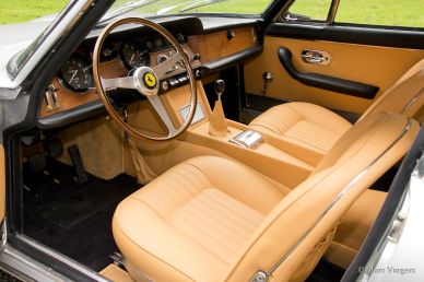 Ferrari 330 GT 2+2 series 1, 1964