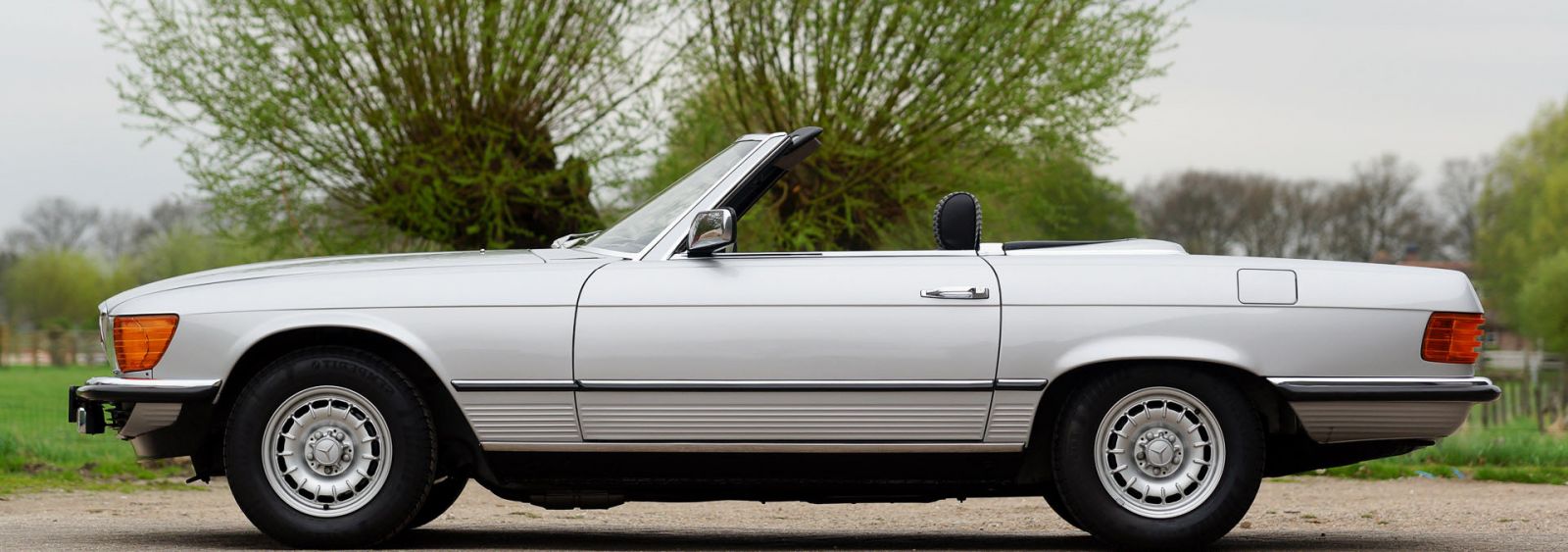Mercedes-Benz 280 SL (R107), 1982