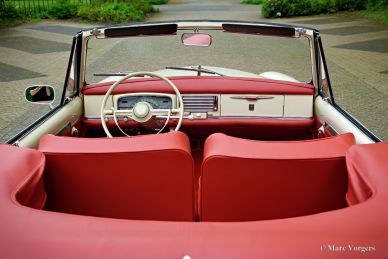 Peugeot 403 Cabriolet restoration