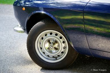 Alfa Romeo Giulia 2000 GTV, 1972