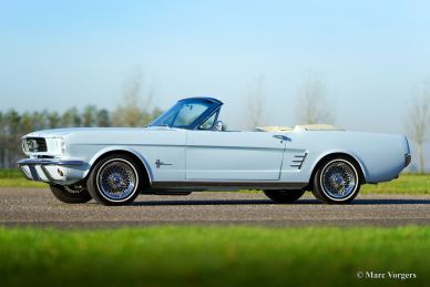 Ford Mustang convertible, 1966