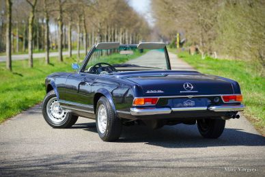 Mercedes-Benz 230 SL 