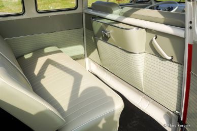 Volkswagen T1 Samba bus, 1963