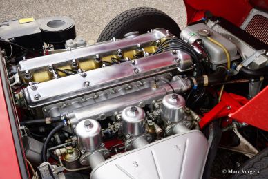 Jaguar E-type 4.2 FHC, 1965