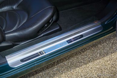 Jaguar XK8 coupe, 2001