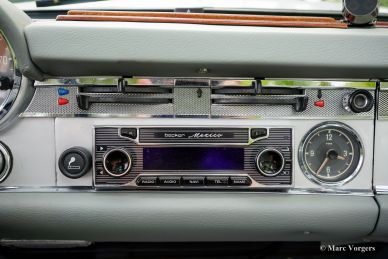 Mercedes-Benz 230 SL (W113), 1964