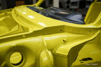 Porsche 911 2.0 SWB 1968 body restoration