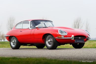 Jaguar E-type 4.2 FHC, 1965