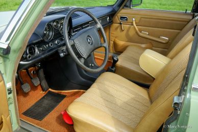 Mercedes-Benz 220 D, 1974