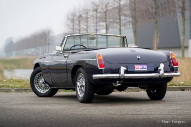 MG MGB roadster, 1965