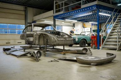 Porsche 911 2.0 SWB 1968 body restoration