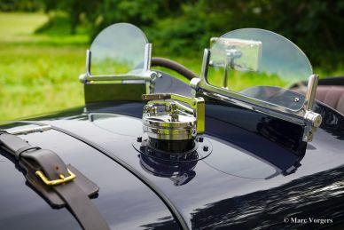 Bentley ‘Old Number One’ by Racing Green Engineering, 1948