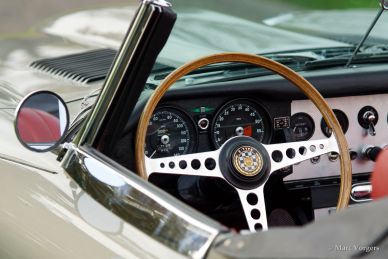 The 300 BHP Jaguar E-type 4.2 Litre OTS