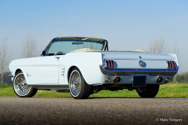 Ford Mustang convertible, 1966