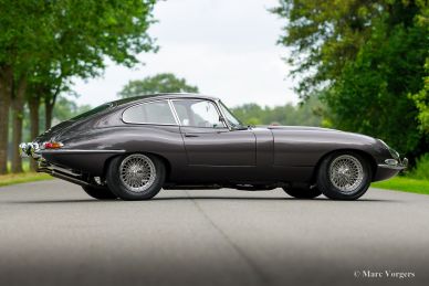 Jaguar E-type 4.2 Litre FHC, 1965