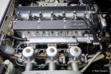 Jaguar E-type 4.2 Litre FHC S2, 1969