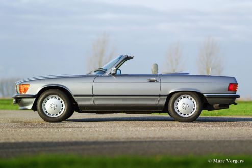 Mercedes-Benz 560 SL, 1988