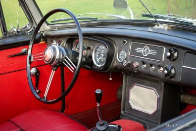 MG MGB roadster, 1965