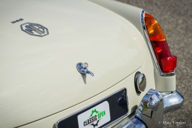 MG MGB roadster, 1966