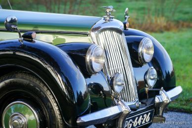 Riley RMF saloon, 1953