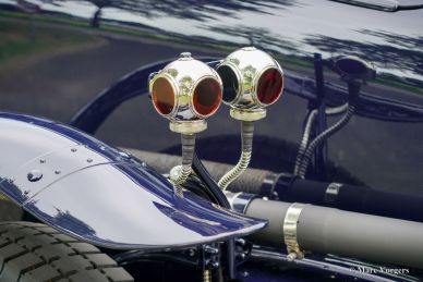 Bentley ‘Old Number One’ by Racing Green Engineering, 1948
