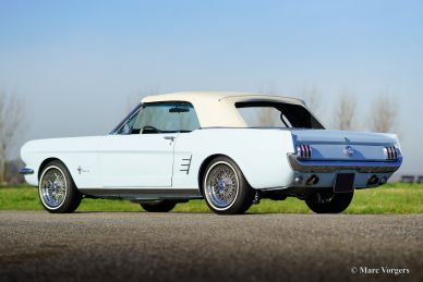 Ford Mustang convertible, 1966