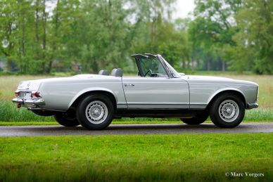 Mercedes-Benz 230 SL (W113), 1964