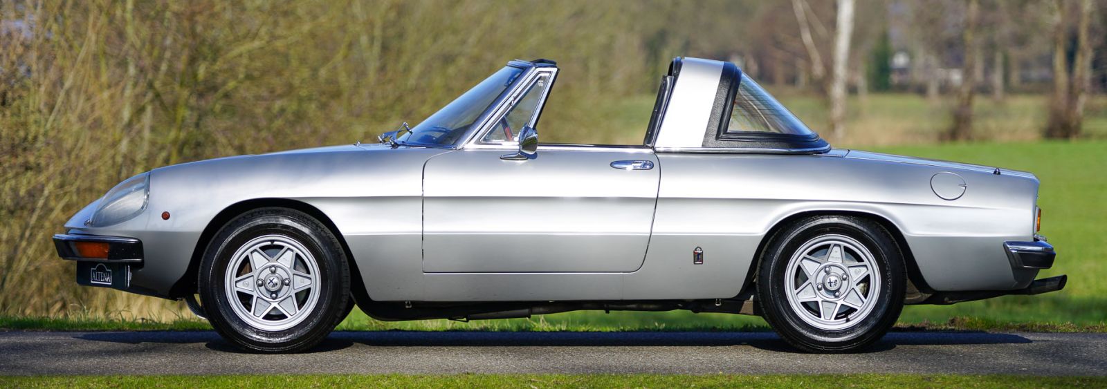 Alfa Romeo 2000 Spider Veloce, 1973