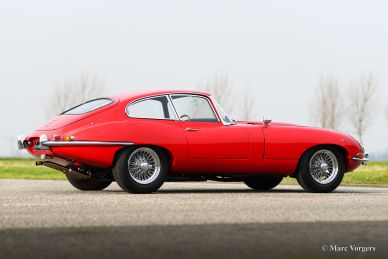 Jaguar E-type 4.2 FHC, 1965