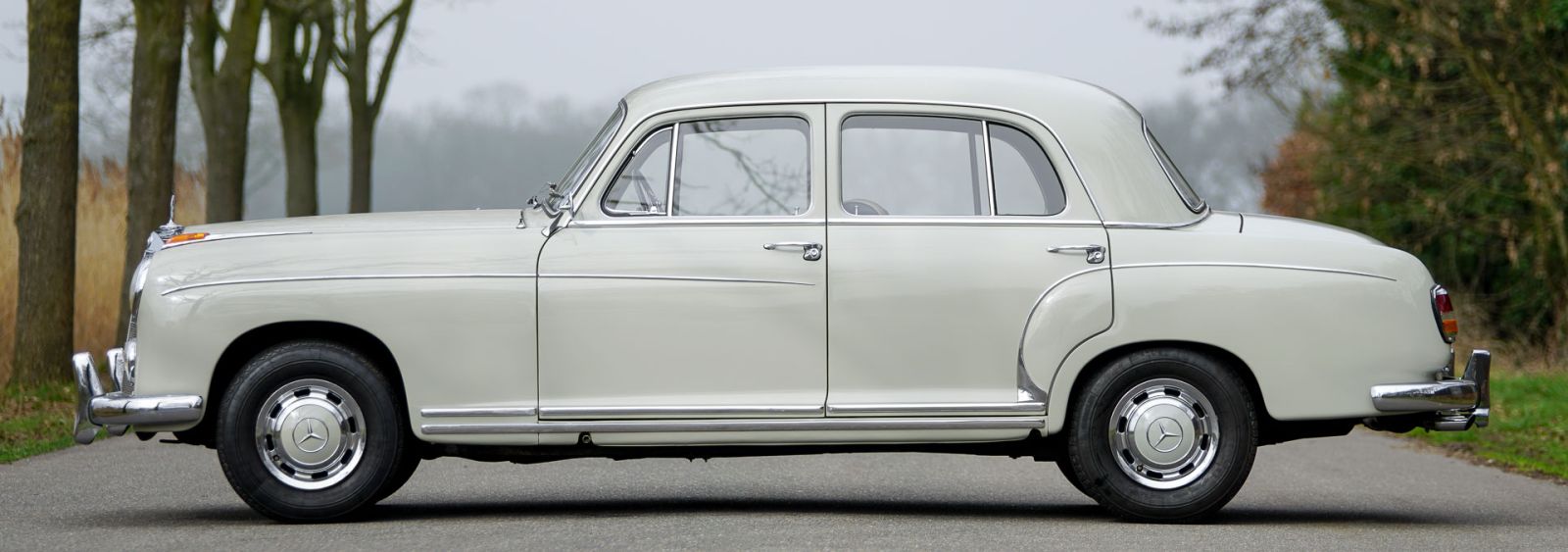 Mercedes-Benz 220 S (W180), 1958