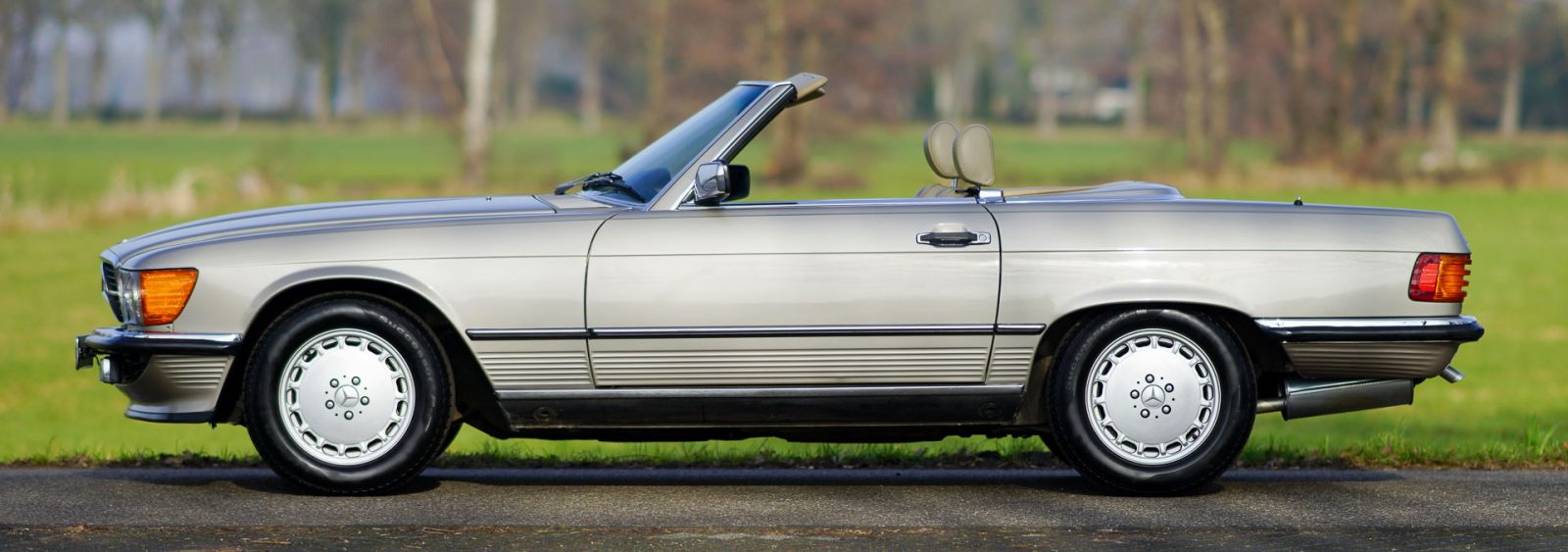 Mercedes-Benz 560 SL, 1987
