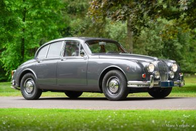 (Jaguar) Daimler 2.5 Litre V8, 1964