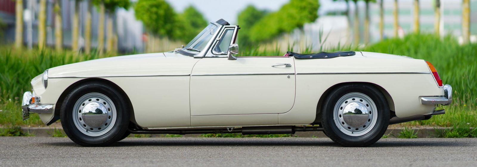 MG MGB roadster, 1966