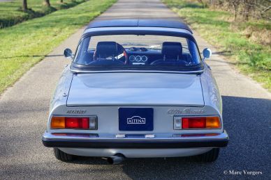 Alfa Romeo 2000 Spider Veloce, 1973