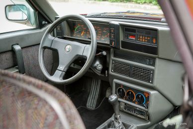 Alfa Romeo 75 3.0 V6 America, 1988
