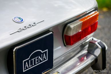 Alfa Romeo Giulia 2000 GTV, 1974