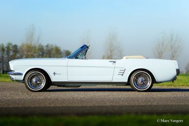 Ford Mustang convertible, 1966