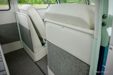 Volkswagen Type 2 T1 Samba 21-window Deluxe, 1966 Restoration