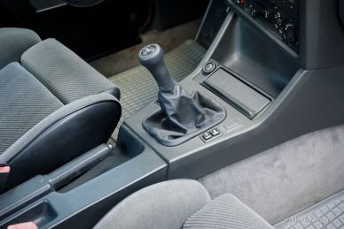 BMW 320 IS (E30), 1988