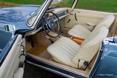 Mercedes-Benz 230 SL 'Pagode', 1964