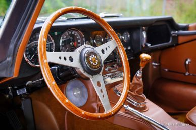 Jaguar E-type 4.2 Litre FHC, 1965