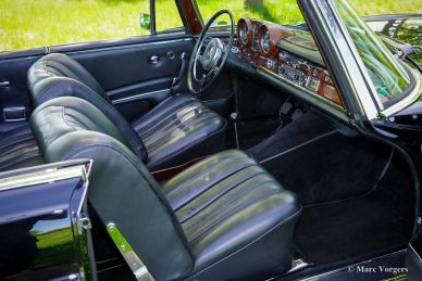 Mercedes-Benz 220 SE (W111) cabriolet, 1963