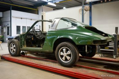 Porsche 911 2.2 T Targa, 1969 Restoration