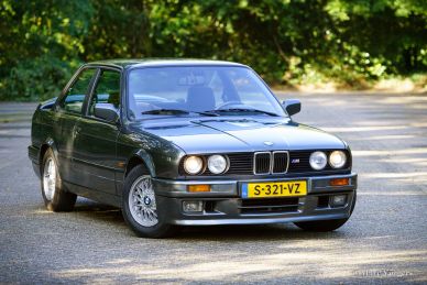BMW 320 IS (E30), 1988