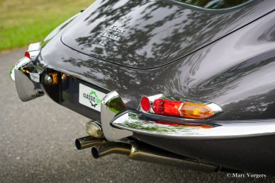 Jaguar E-type 4.2 Litre FHC, 1965