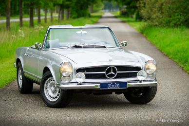 Mercedes-Benz 230 SL (W113), 1964