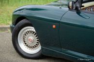 MG RV8 1995