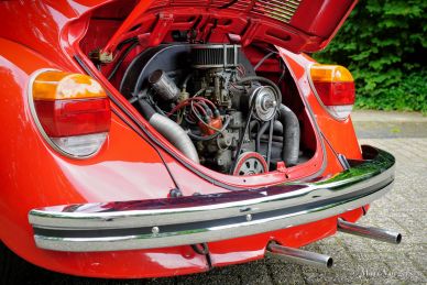 Volkswagen “Beetle” 1302 LS Convertible / Cabriolet, 1971