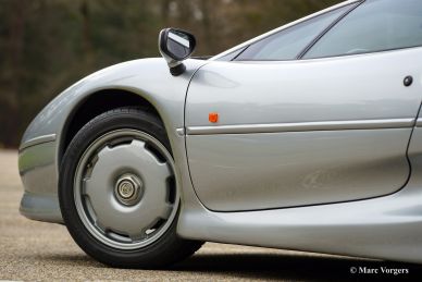 Jaguar XJ220, 1993