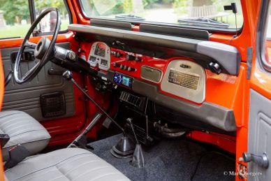 Toyota Land Cruiser FJ45 Hardtop, 1980
